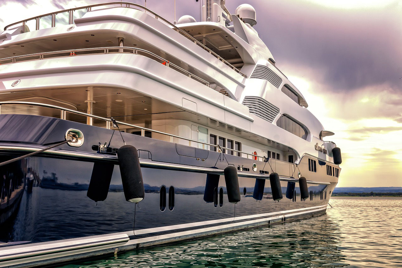 Luxury Yachts